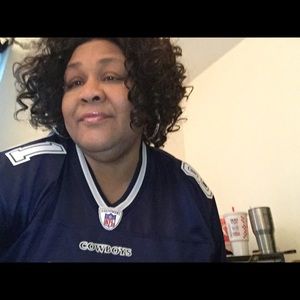 Meet your Posher, Denise